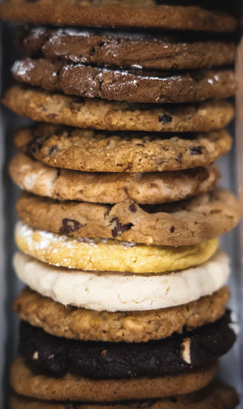 Assortment of cookies.