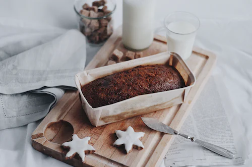 Baked gingerbread loaf.